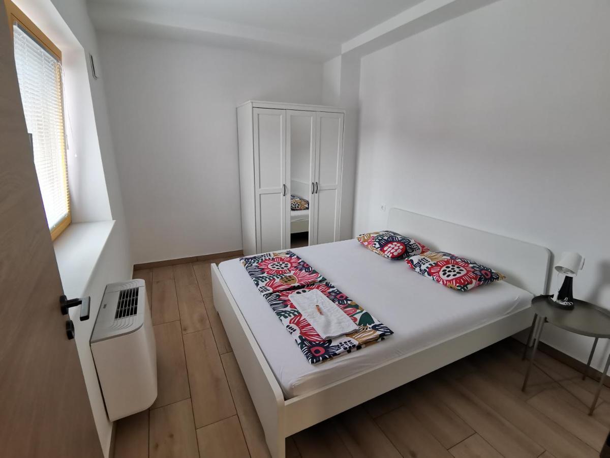 Pubyland Rooms & Apartments Rogatec Kültér fotó