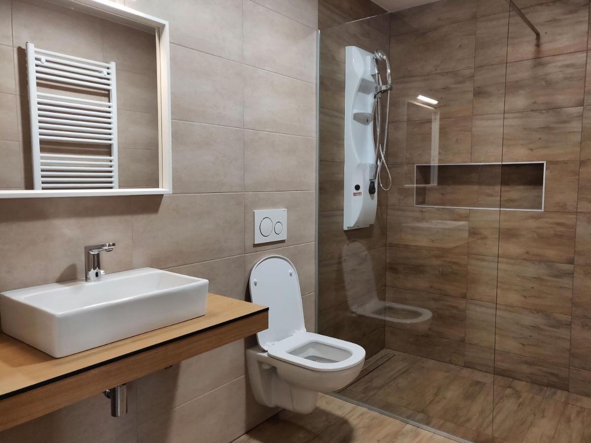 Pubyland Rooms & Apartments Rogatec Kültér fotó