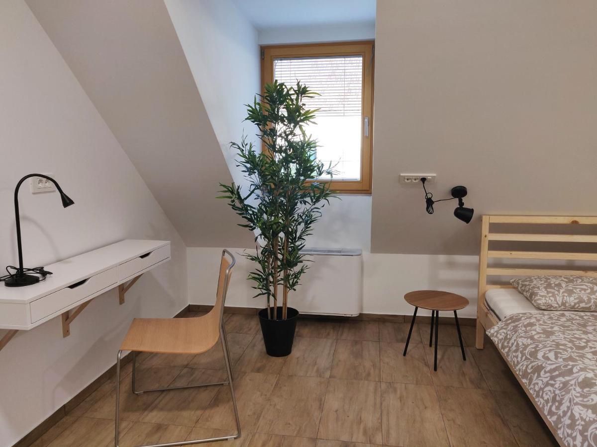 Pubyland Rooms & Apartments Rogatec Kültér fotó