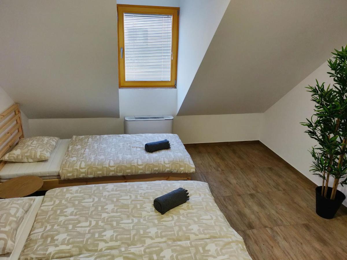 Pubyland Rooms & Apartments Rogatec Kültér fotó