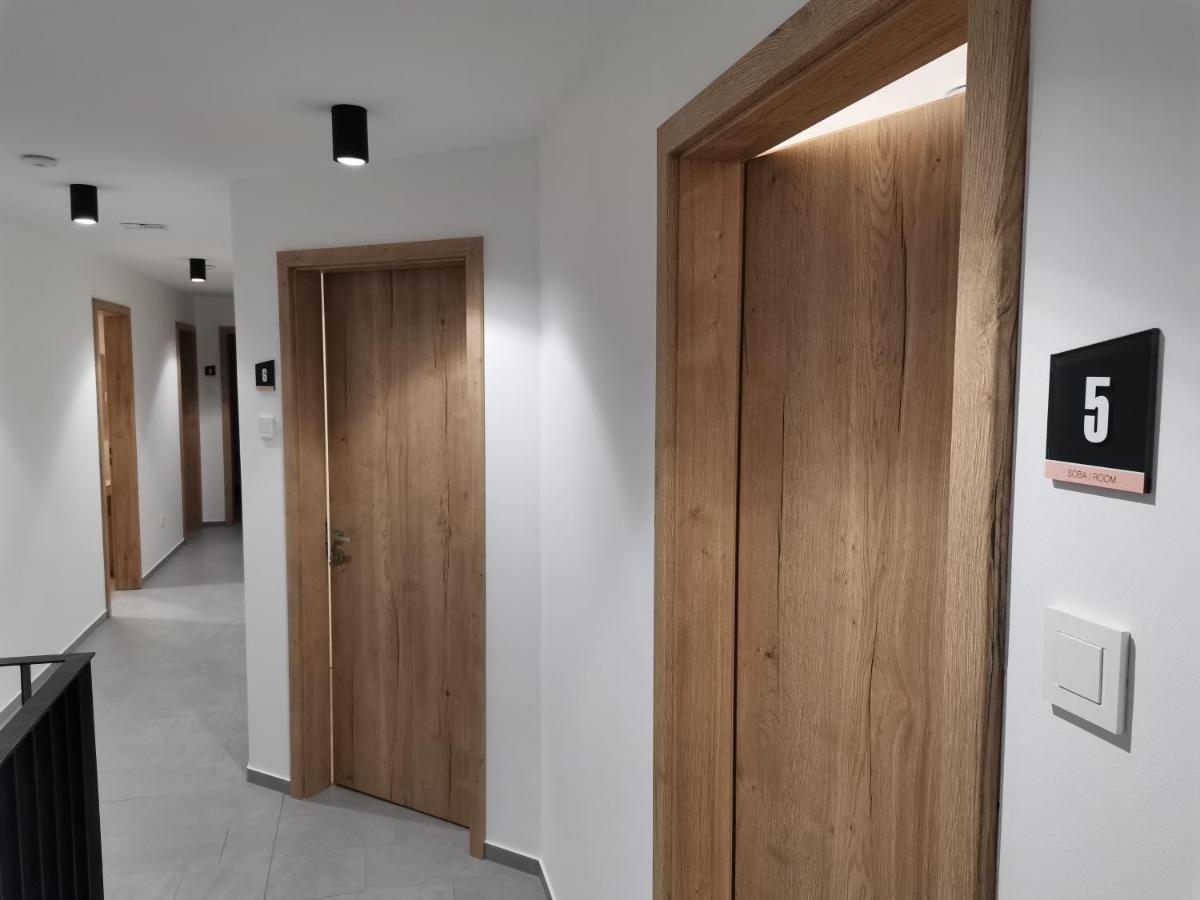 Pubyland Rooms & Apartments Rogatec Kültér fotó