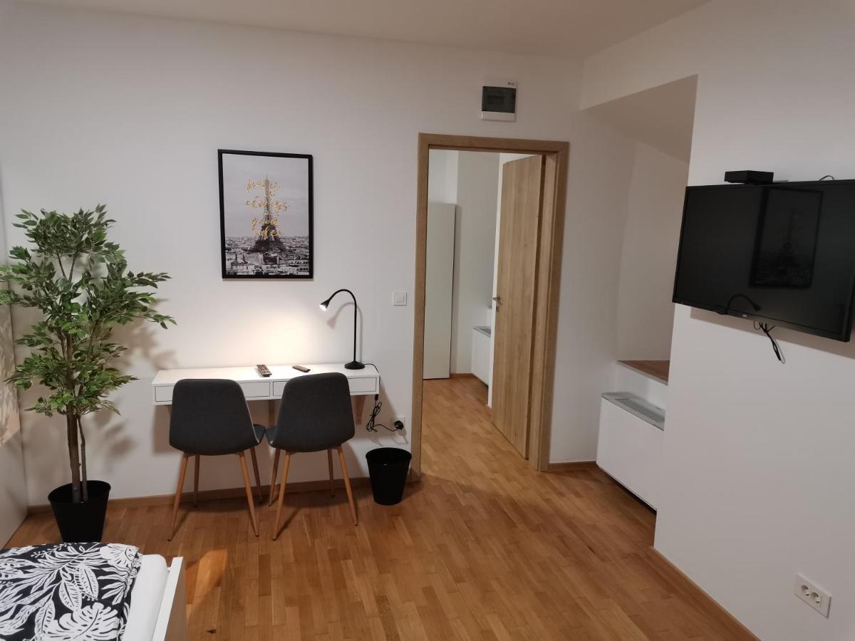 Pubyland Rooms & Apartments Rogatec Kültér fotó